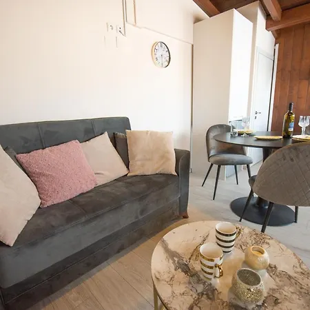 Venetian Apartments, 650m From Corfu Port *
